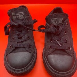 Converse Chuck Taylor ALL STAR Low-Top Kids Black Sneakers